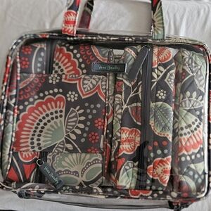 Vera Bradley Toiletry Quilted Floral Bag NWOT